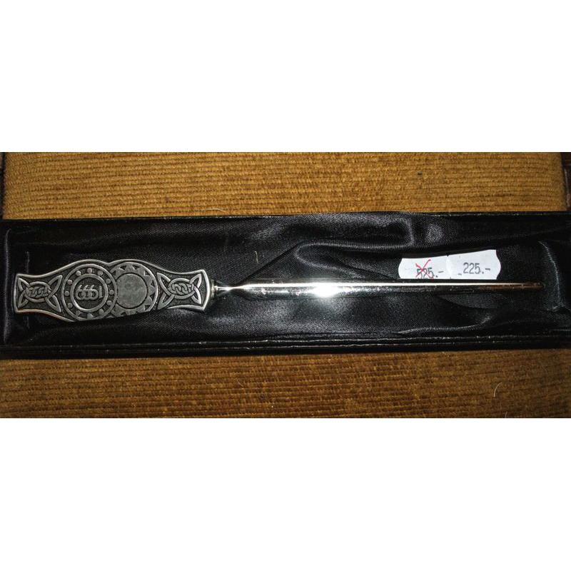 Brevåpner Celtic Millennium