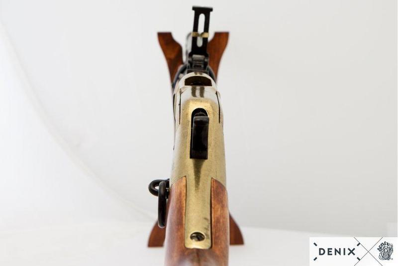 1866 Winchester Leveraction sort & messing